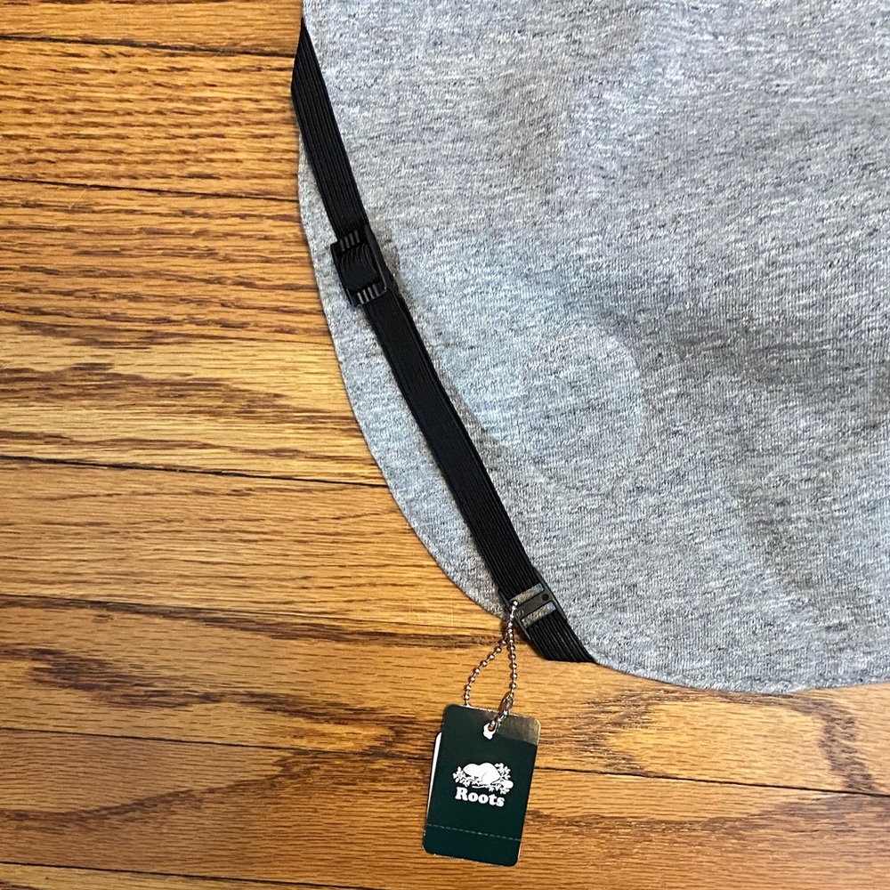 Green Roots Dog Coat O/S size with Letter Patch and Original Tags - Picture 7 of 11
